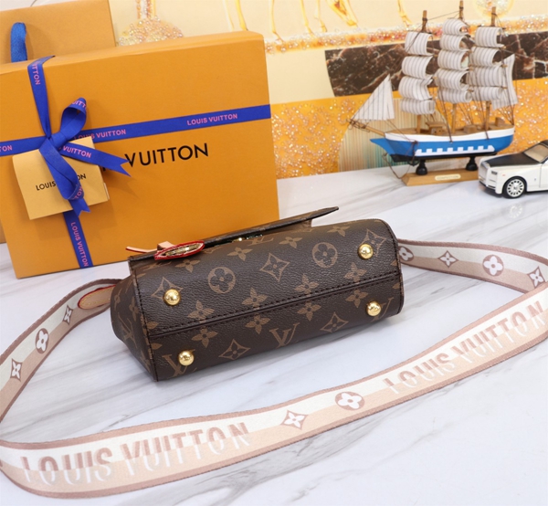 ルイヴィトンバッグ内部構造